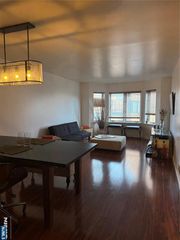 402 Williams Court U402, Edgewater, NJ 07020