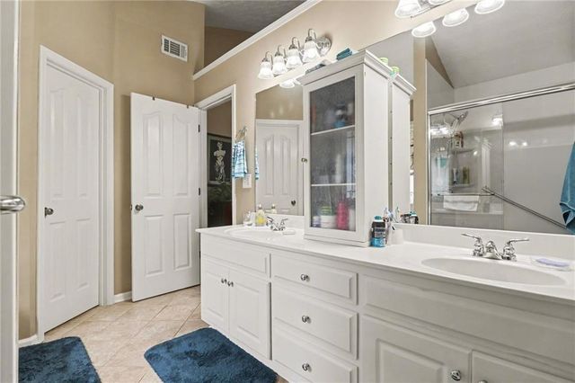 16 Bailey Park Court, Jefferson, GA 30549