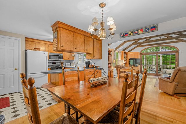 5 Hinckley Circle, Osterville, MA 02655