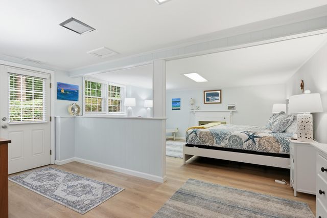 5 Hinckley Circle, Osterville, MA 02655