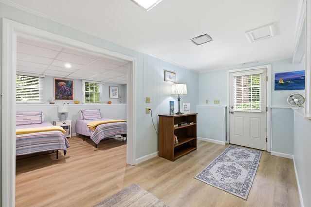 5 Hinckley Circle, Osterville, MA 02655