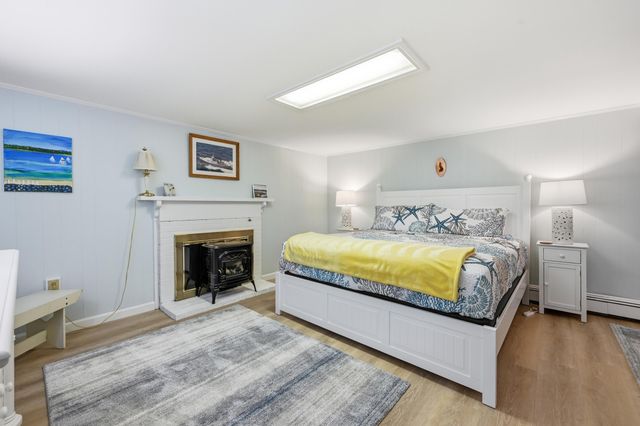 5 Hinckley Circle, Osterville, MA 02655