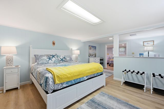 5 Hinckley Circle, Osterville, MA 02655