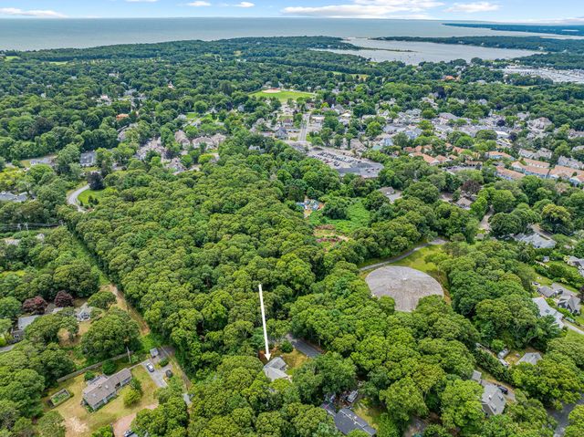 5 Hinckley Circle, Osterville, MA 02655