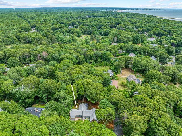 5 Hinckley Circle, Osterville, MA 02655