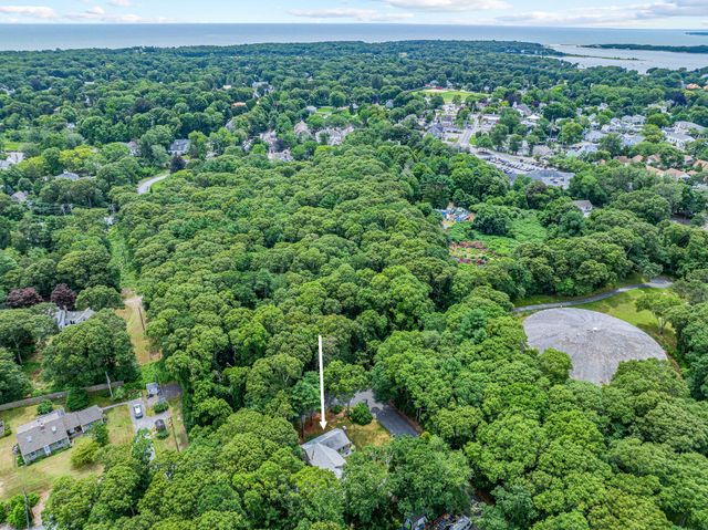 5 Hinckley Circle, Osterville, MA 02655