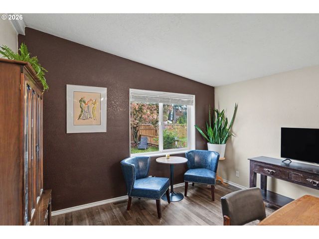 12450 Sw FISCHER Rd 103, Portland, OR 97224