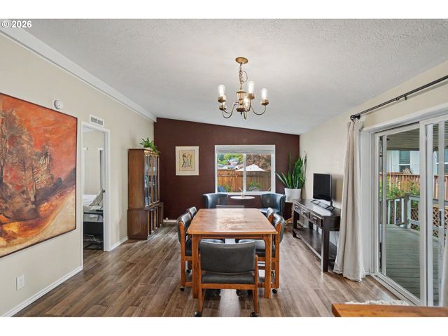 12450 Sw FISCHER Rd 103, Portland, OR 97224