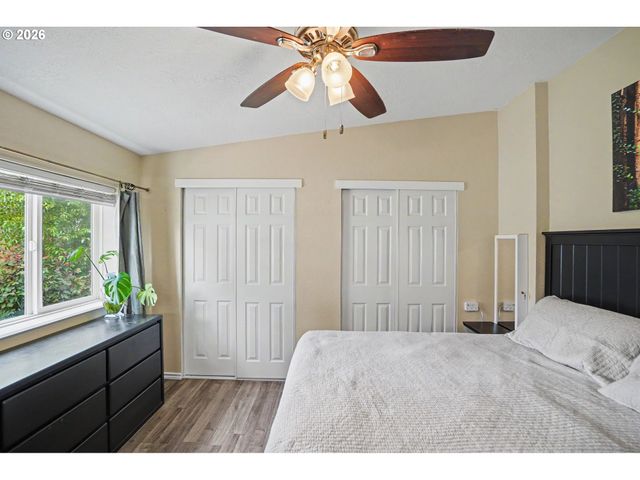 12450 Sw FISCHER Rd 103, Portland, OR 97224