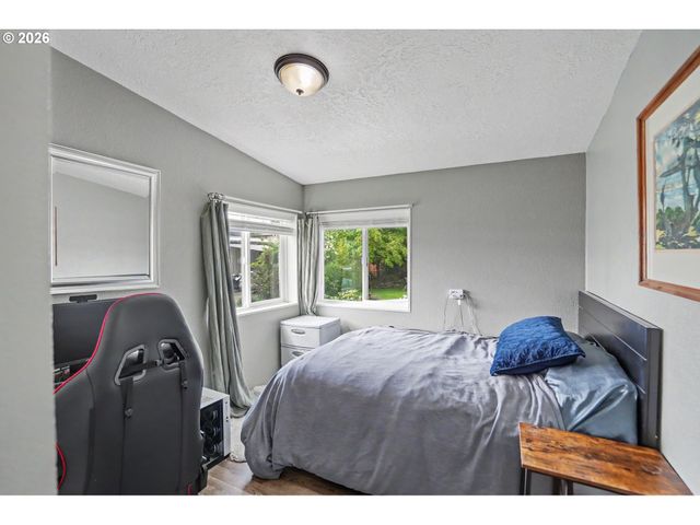 12450 Sw FISCHER Rd 103, Portland, OR 97224