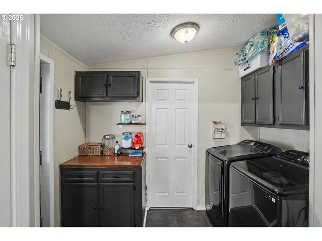 12450 Sw FISCHER Rd 103, Portland, OR 97224
