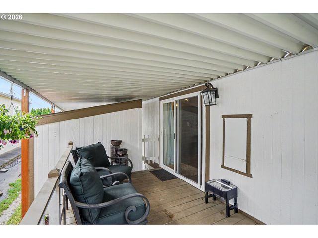 12450 Sw FISCHER Rd 103, Portland, OR 97224