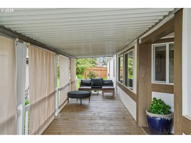 12450 Sw FISCHER Rd 103, Portland, OR 97224