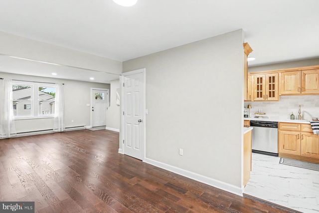 24 ROSE OF SHARON DR, Etters, PA 17319