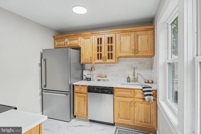 24 ROSE OF SHARON DR, Etters, PA 17319