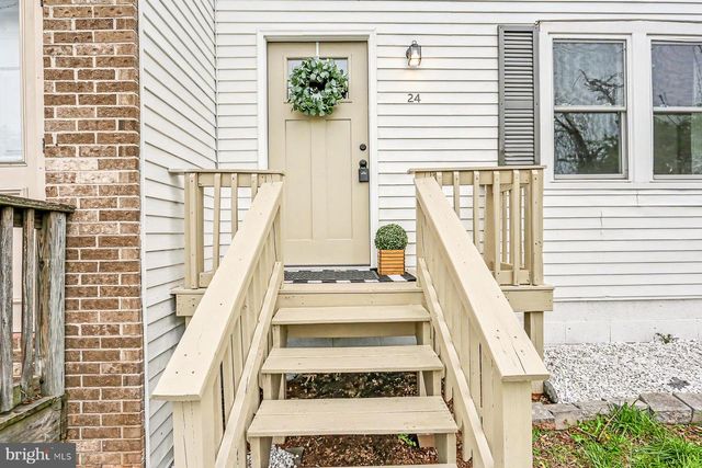 24 ROSE OF SHARON DR, Etters, PA 17319