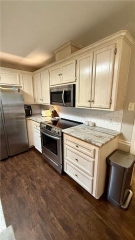 244 Stuttgart Circle, College Station, TX 77845