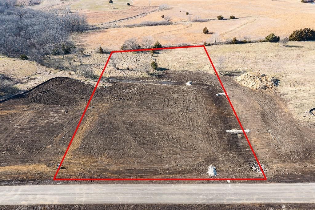 Lot 6 235th Street, Tonganoxie, KS 66086