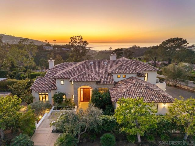 8080 La Jolla Scenic Dr N, La Jolla, CA 92037