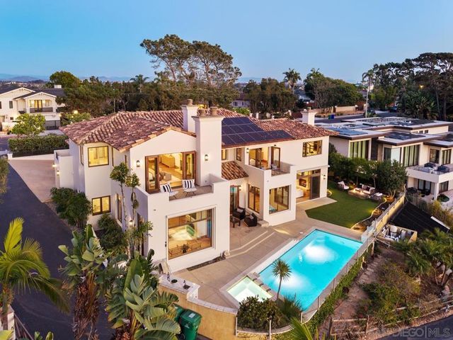 8080 La Jolla Scenic Dr N, La Jolla, CA 92037