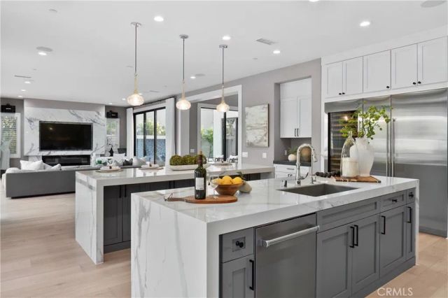 51 Thrush, Irvine, CA 92618