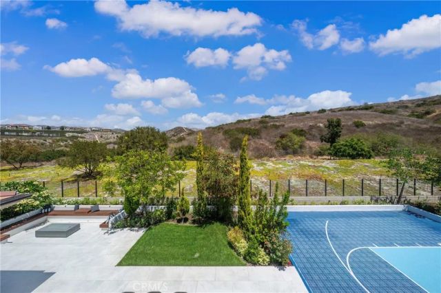 51 Thrush, Irvine, CA 92618