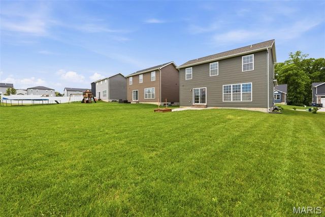 27518 Forest Ridge Drive, Warrenton, MO 63383