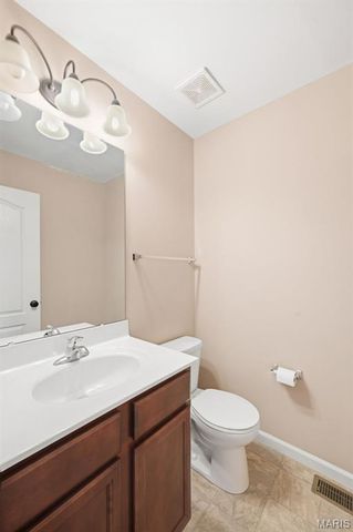 27518 Forest Ridge Drive, Warrenton, MO 63383