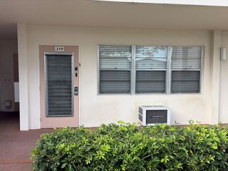 319 Farnham P 319, Deerfield Beach, FL 33442