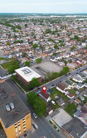 12153 Mcdougall Street, Hamtramck, MI 48212