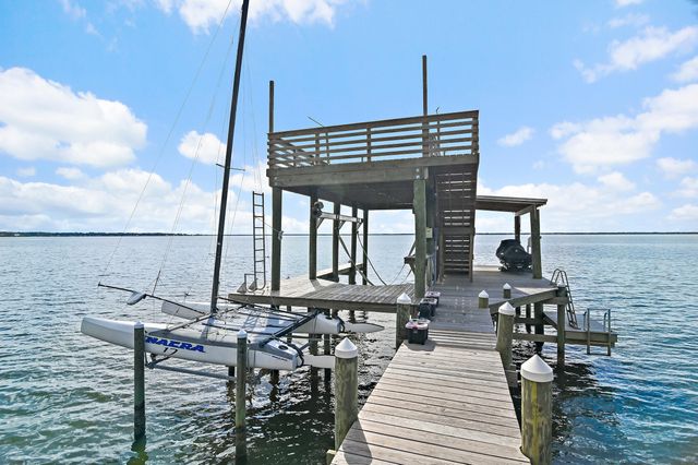 315 Red Barn Road, Freeport, FL 32439