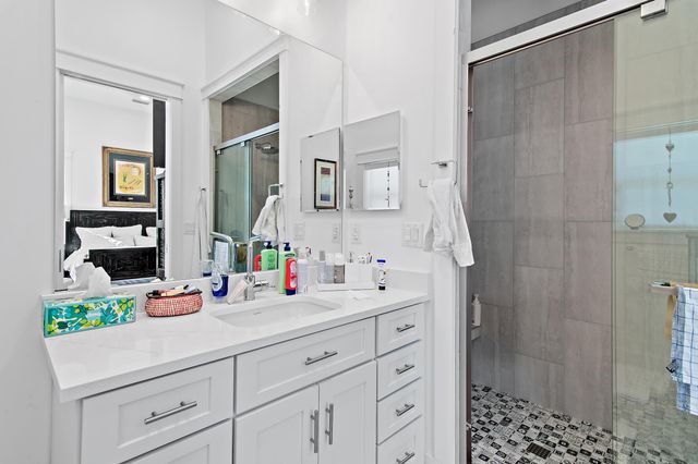 315 Red Barn Road, Freeport, FL 32439