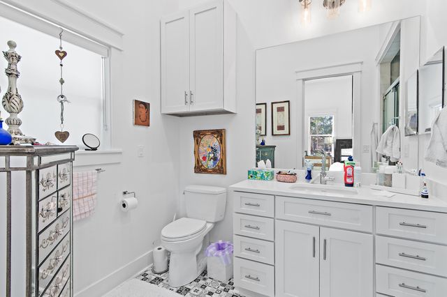 315 Red Barn Road, Freeport, FL 32439