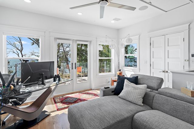 315 Red Barn Road, Freeport, FL 32439