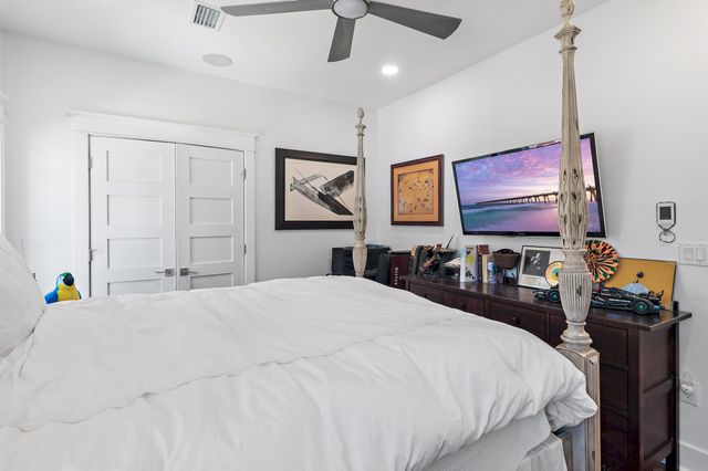 315 Red Barn Road, Freeport, FL 32439