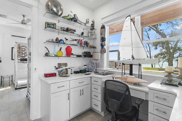 315 Red Barn Road, Freeport, FL 32439