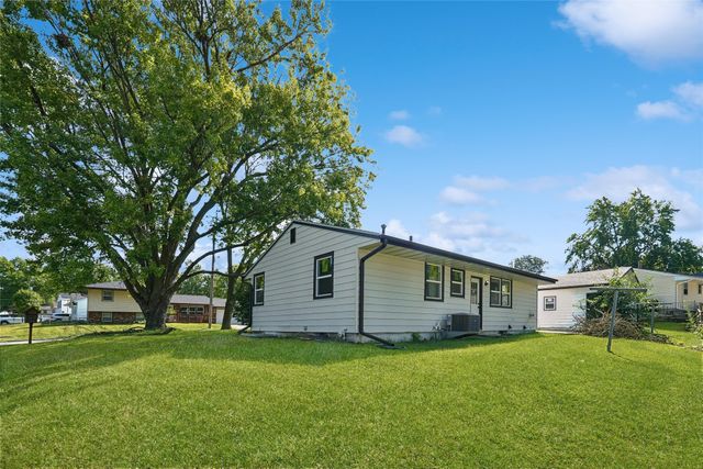2928 E 40th Street, Des Moines, IA 50317