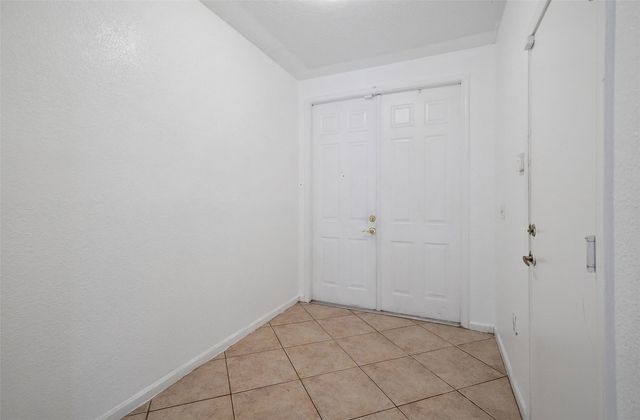 8108 Prestige Commons Drive, Tamarac, FL 33321