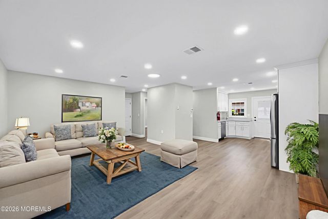 86C Dorchester Drive, Lakewood, NJ 08701