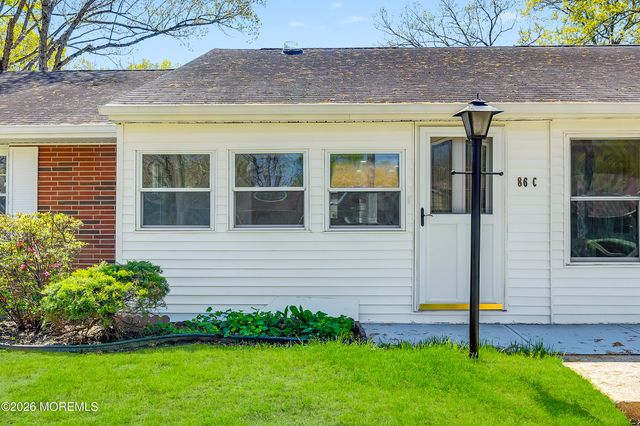 86C Dorchester Drive, Lakewood, NJ 08701