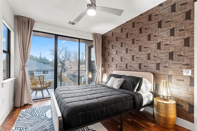 1105 E 12th ST, Austin, TX 78702