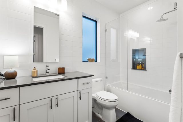 1105 E 12th ST, Austin, TX 78702