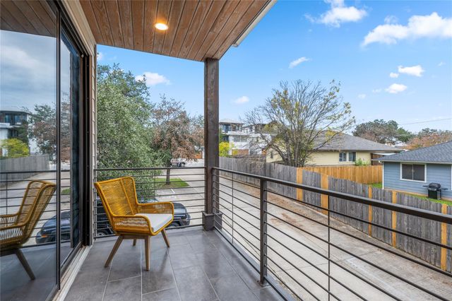 1105 E 12th ST, Austin, TX 78702