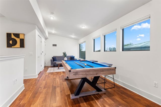 1105 E 12th ST, Austin, TX 78702