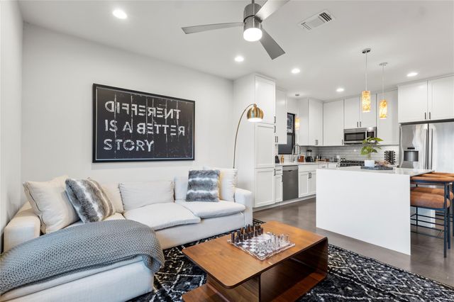 1105 E 12th ST, Austin, TX 78702