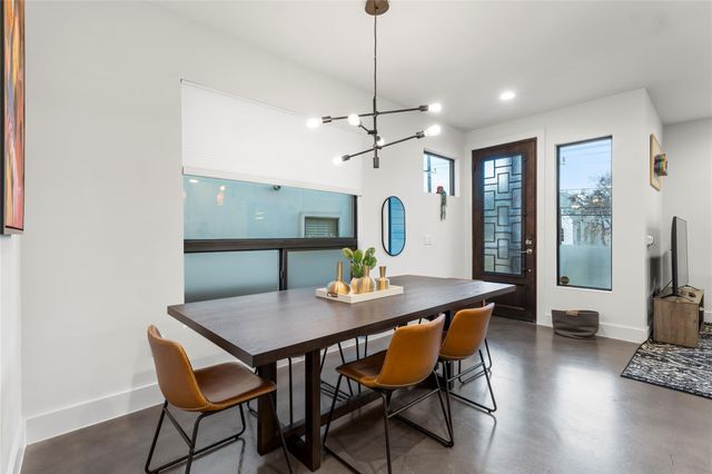 1105 E 12th ST, Austin, TX 78702