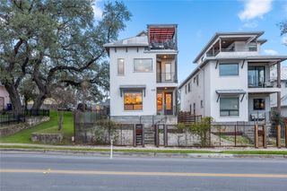 1105 E 12th ST, Austin, TX 78702