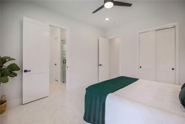 137 Lakeside DR, Bastrop, TX 78602