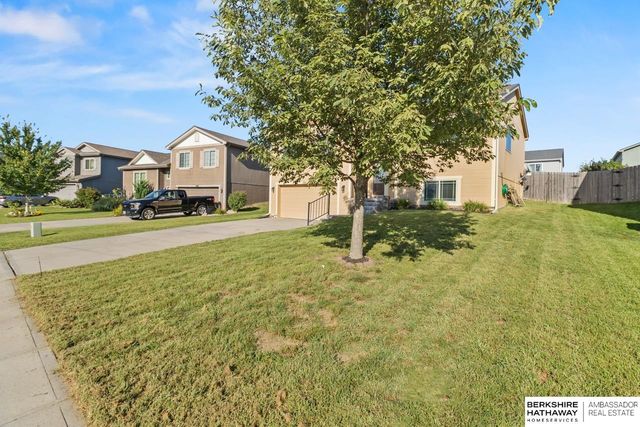 13801 S 44th Street, Bellevue, NE 68123
