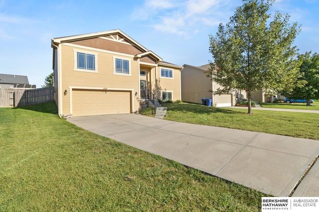 13801 S 44th Street, Bellevue, NE 68123